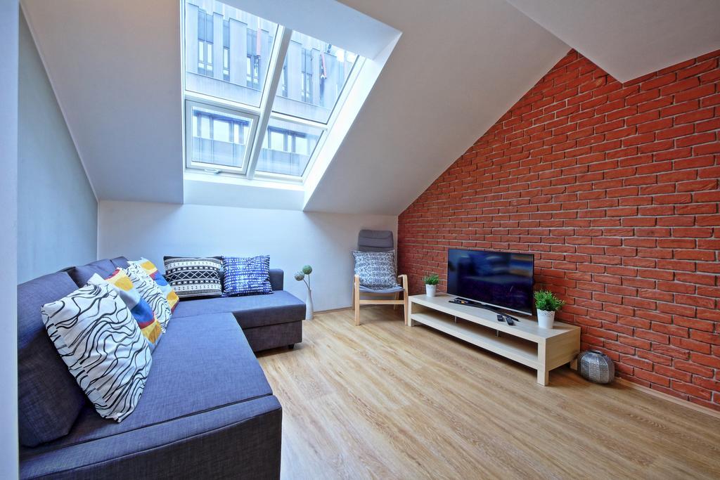 Nabo Apartments Прага Стая снимка