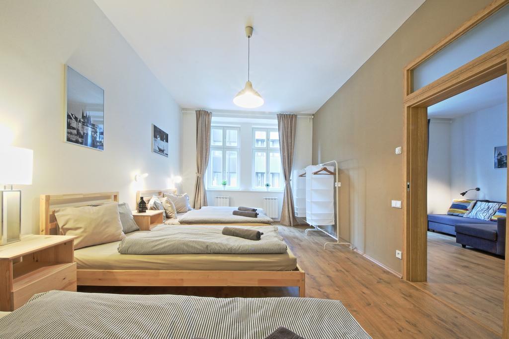 Nabo Apartments Прага Стая снимка