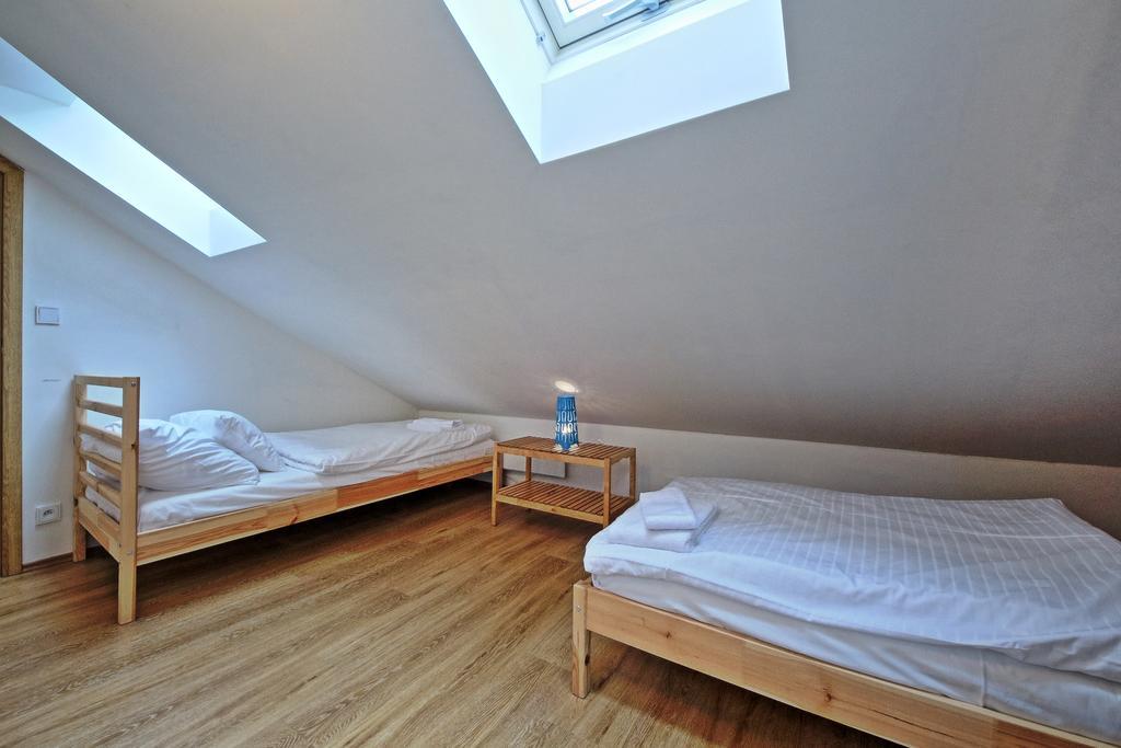Nabo Apartments Прага Екстериор снимка
