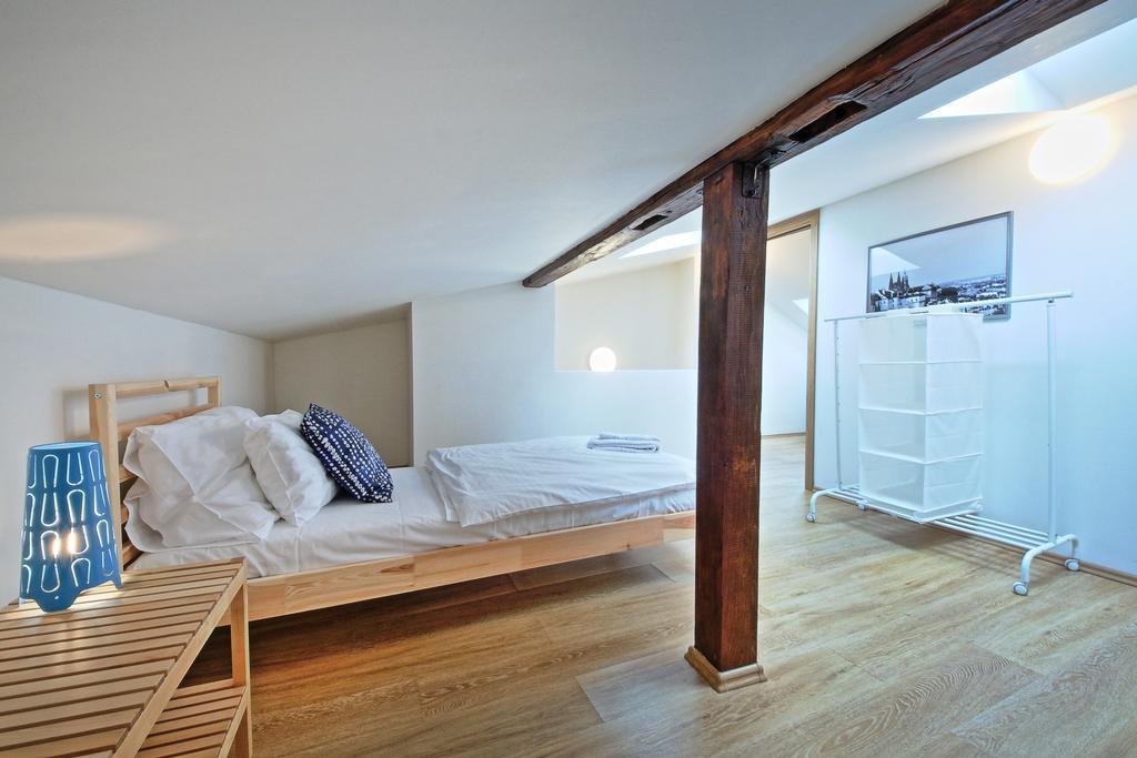 Nabo Apartments Прага Екстериор снимка