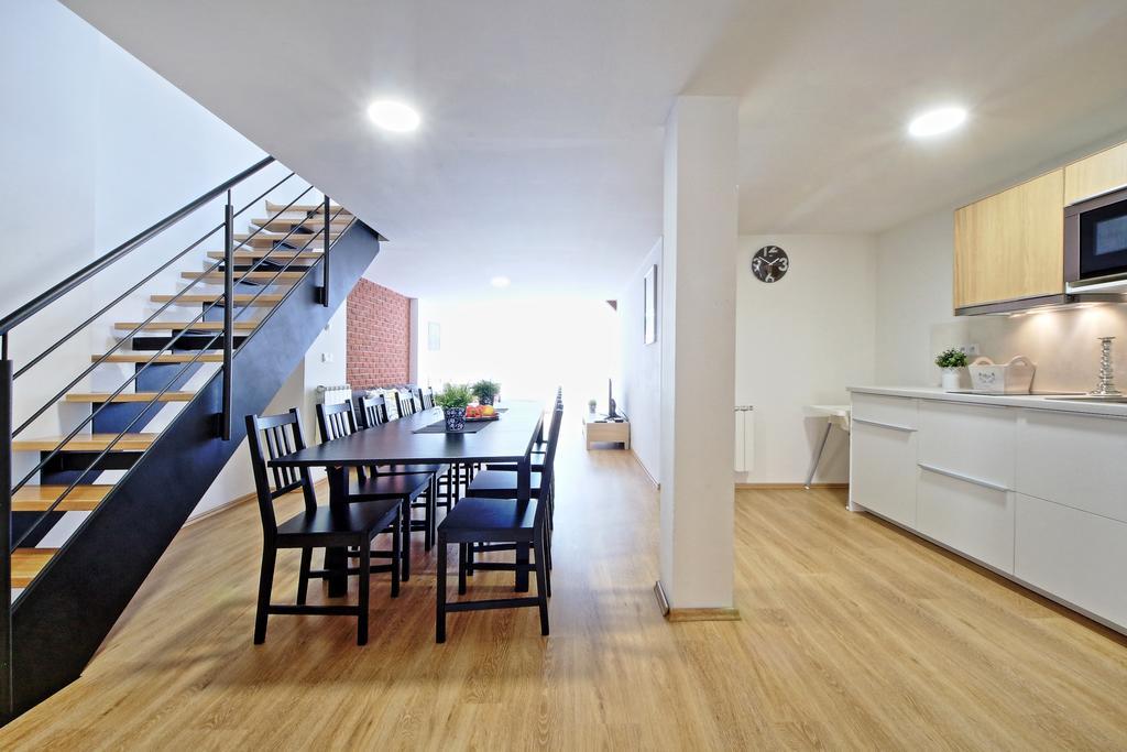 Nabo Apartments Прага Екстериор снимка