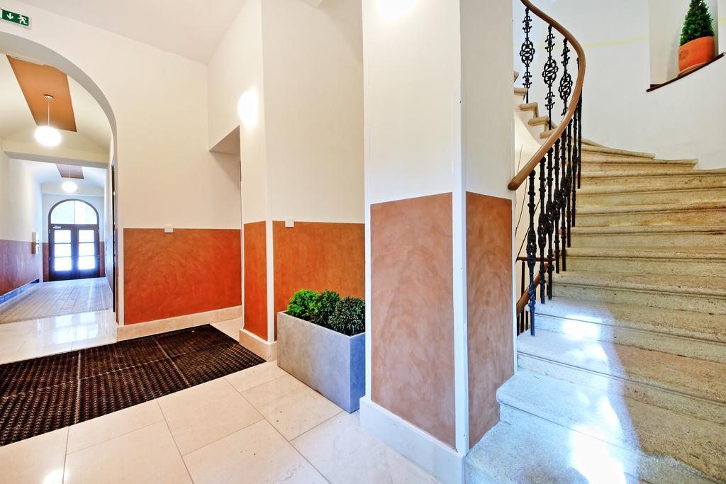Nabo Apartments Прага Екстериор снимка