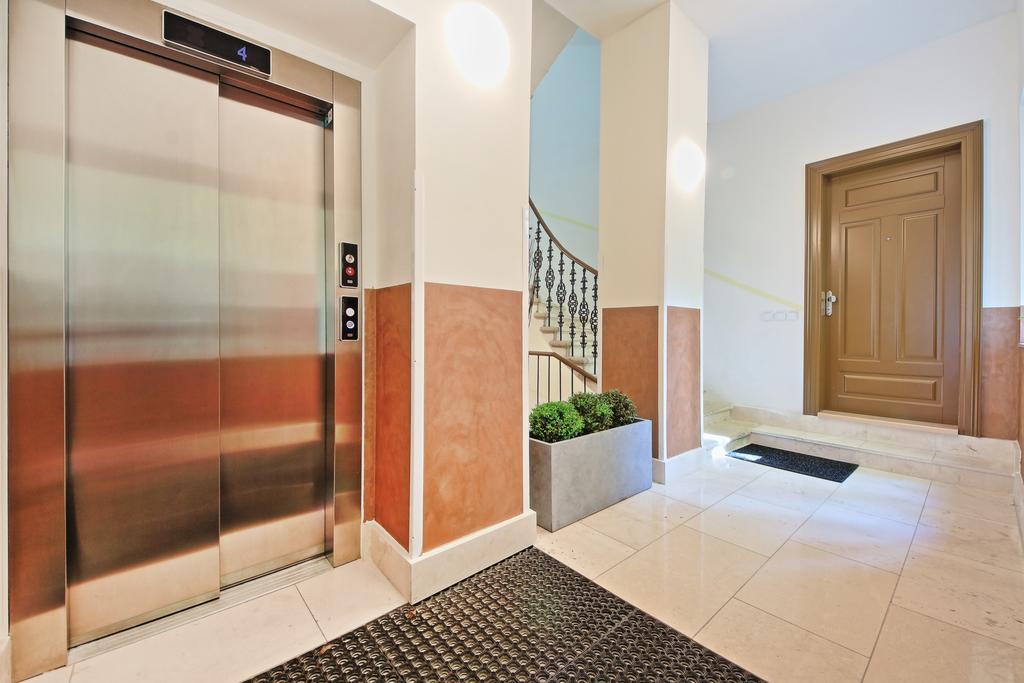 Nabo Apartments Прага Екстериор снимка