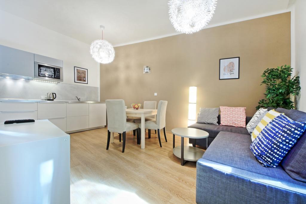 Nabo Apartments Прага Екстериор снимка