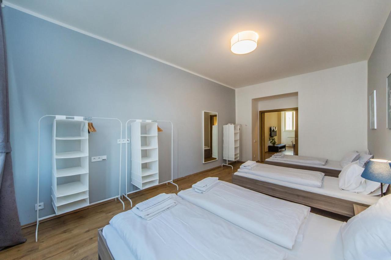 Nabo Apartments Прага Екстериор снимка