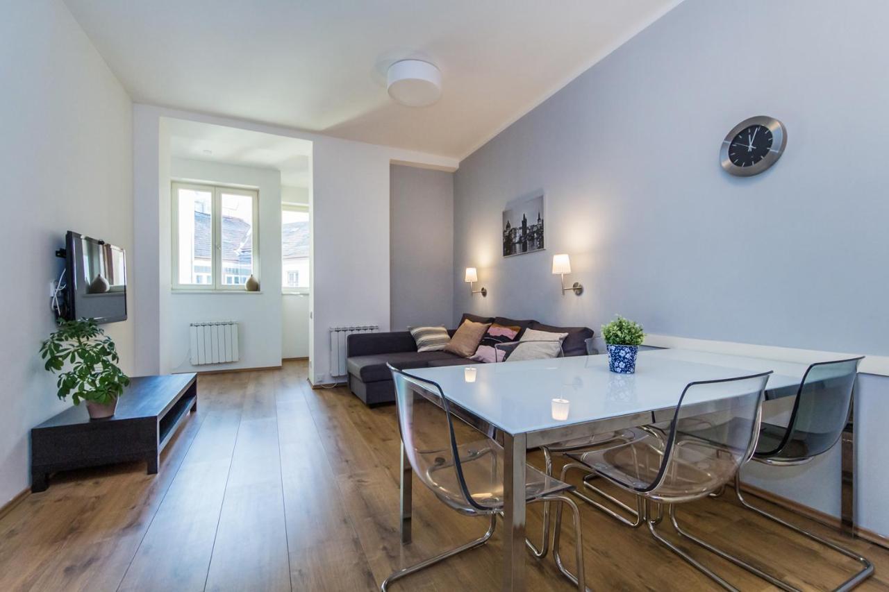 Nabo Apartments Прага Екстериор снимка